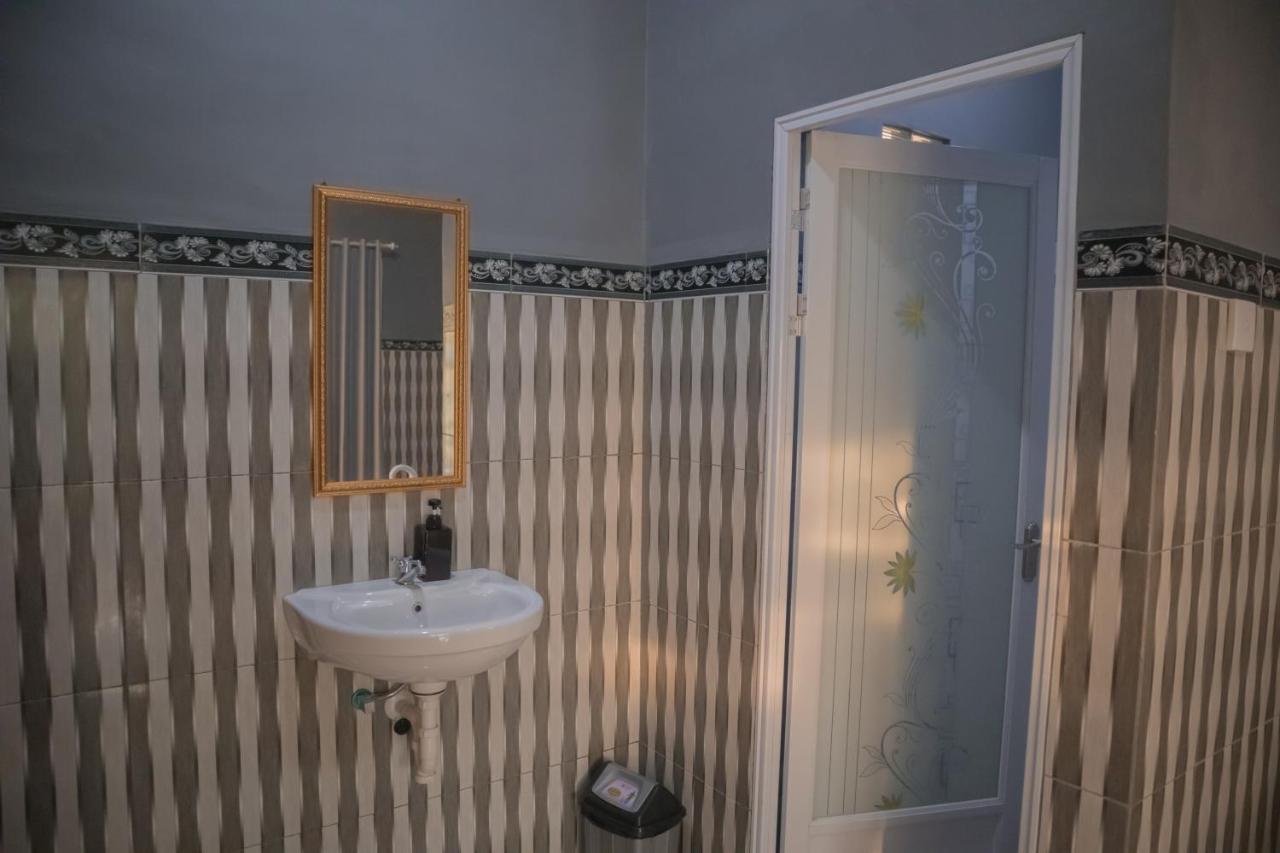 Prasi Sunrise Homestay Toyapakeh Exterior foto