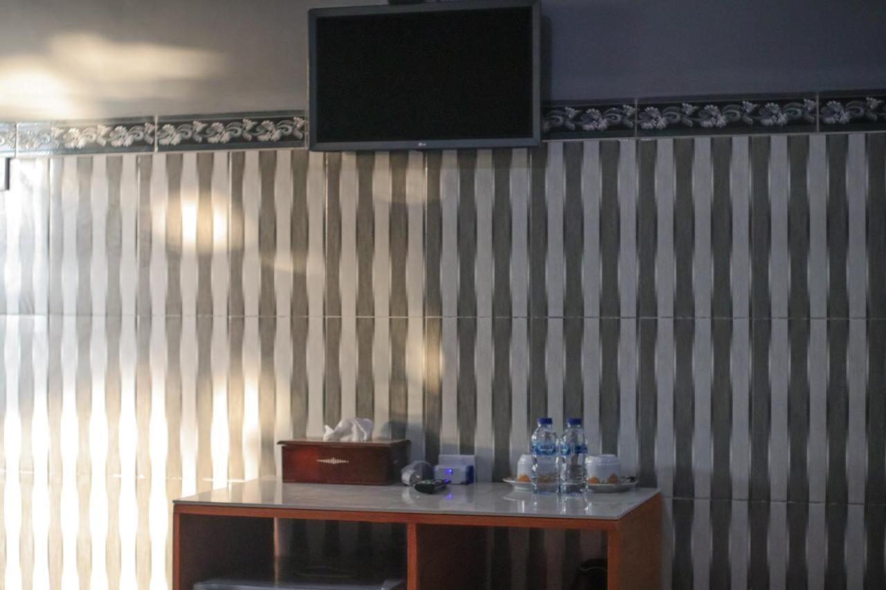 Prasi Sunrise Homestay Toyapakeh Exterior foto