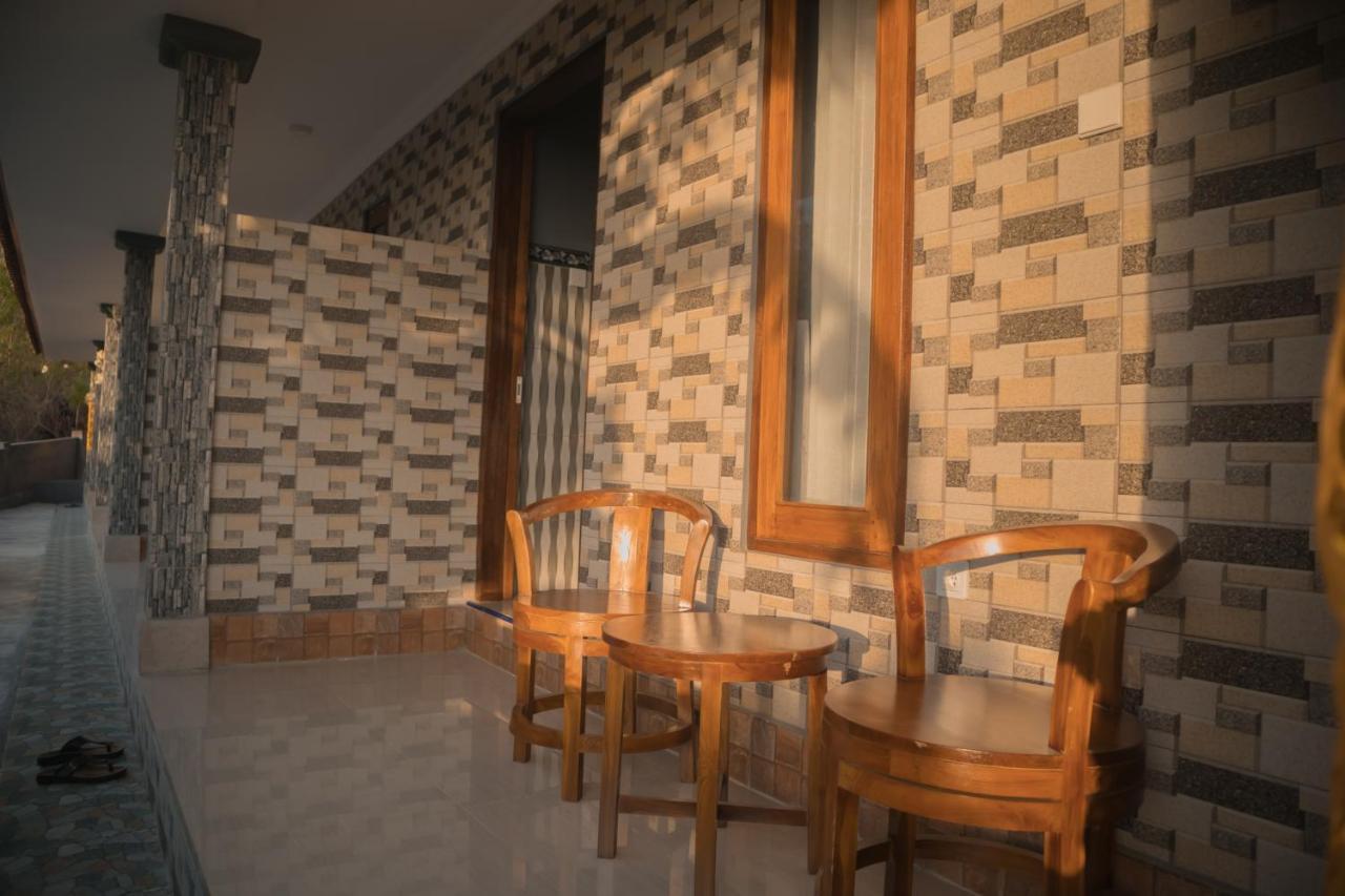 Prasi Sunrise Homestay Toyapakeh Exterior foto
